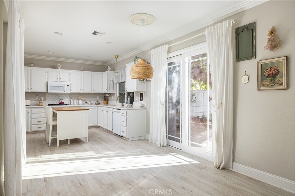 34 Radiance Lane
