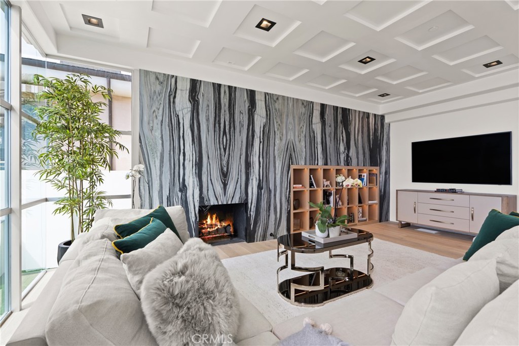 1409 Dolphin Terrace