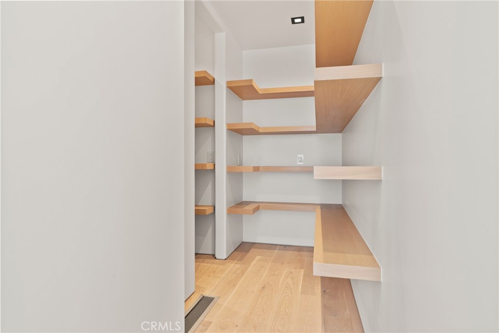 1409 Dolphin Terrace