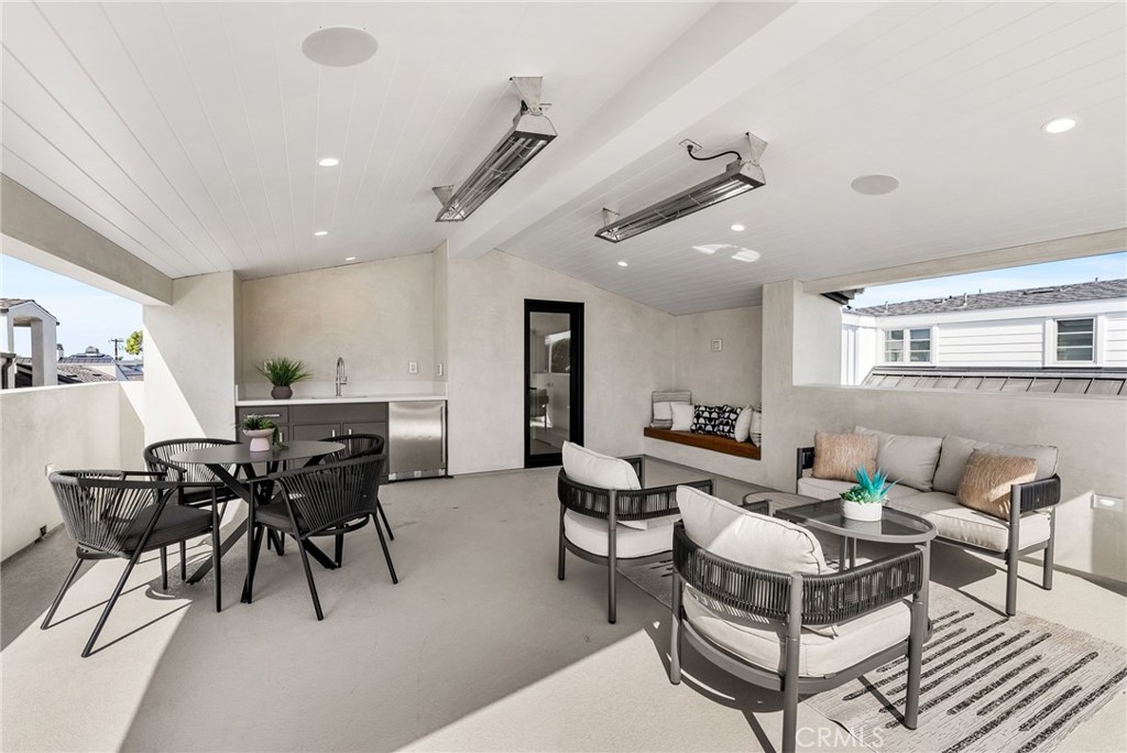 516 1/2 Acacia Avenue 1/2