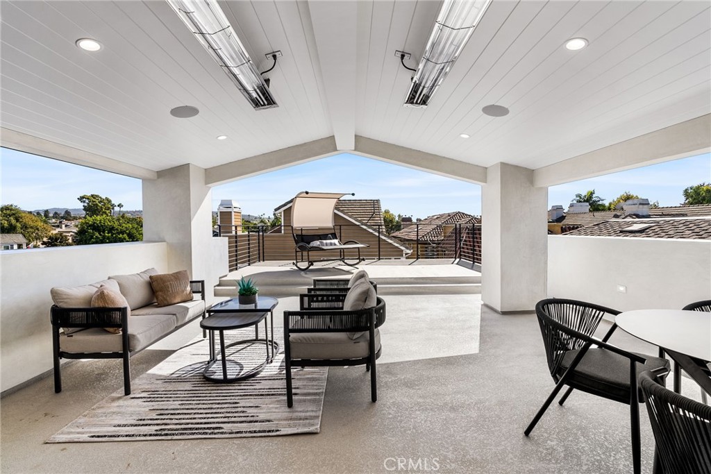 516 1/2 Acacia Avenue 1/2