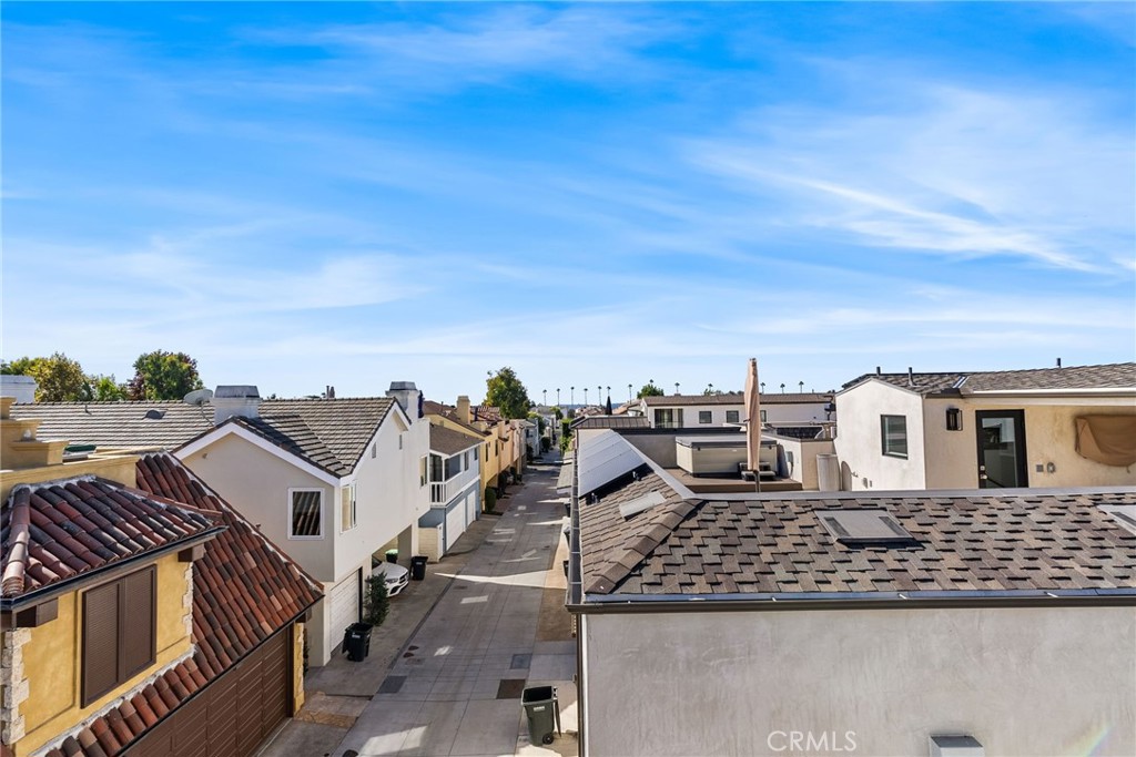 516 1/2 Acacia Avenue 1/2