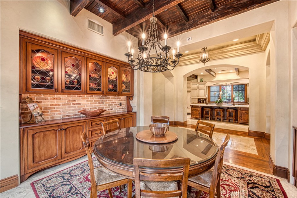 22931 Sonriente Trail