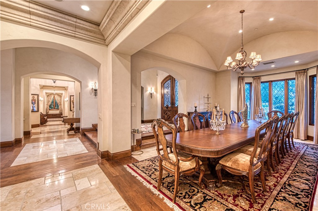 22931 Sonriente Trail