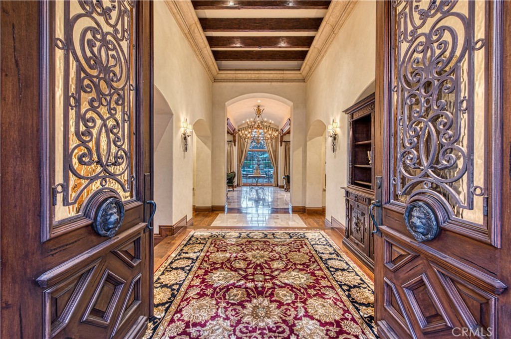 22931 Sonriente Trail