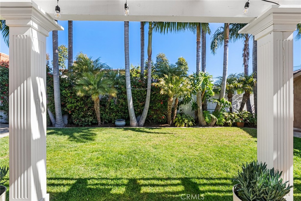 526 Westminster Avenue