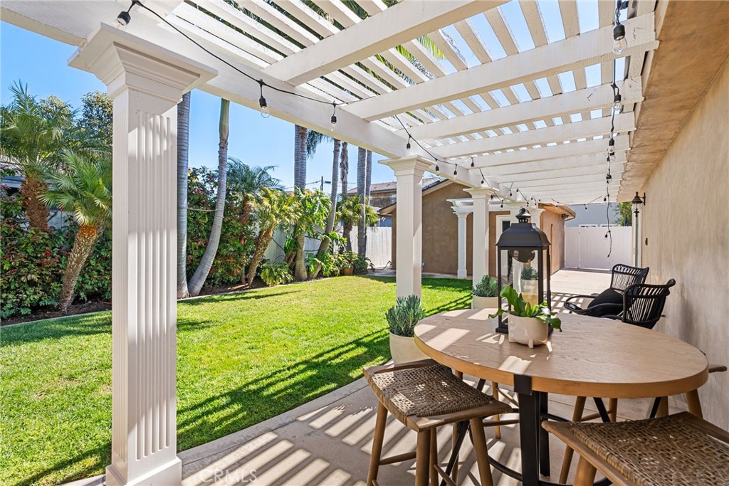 526 Westminster Avenue