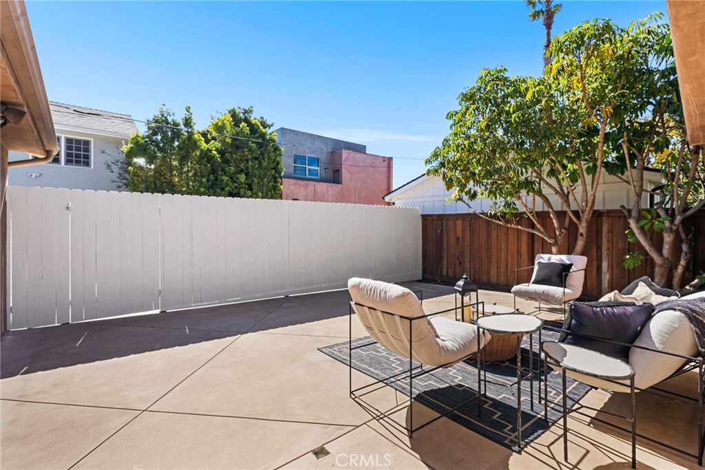 526 Westminster Avenue