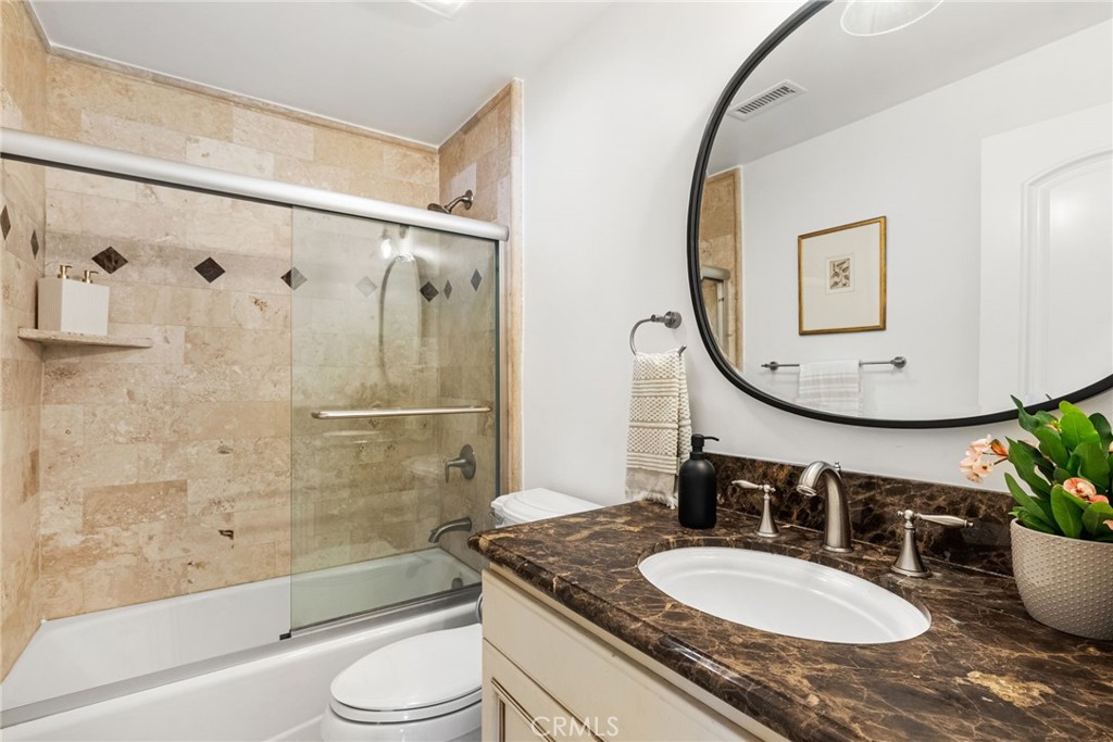 526 Westminster Avenue