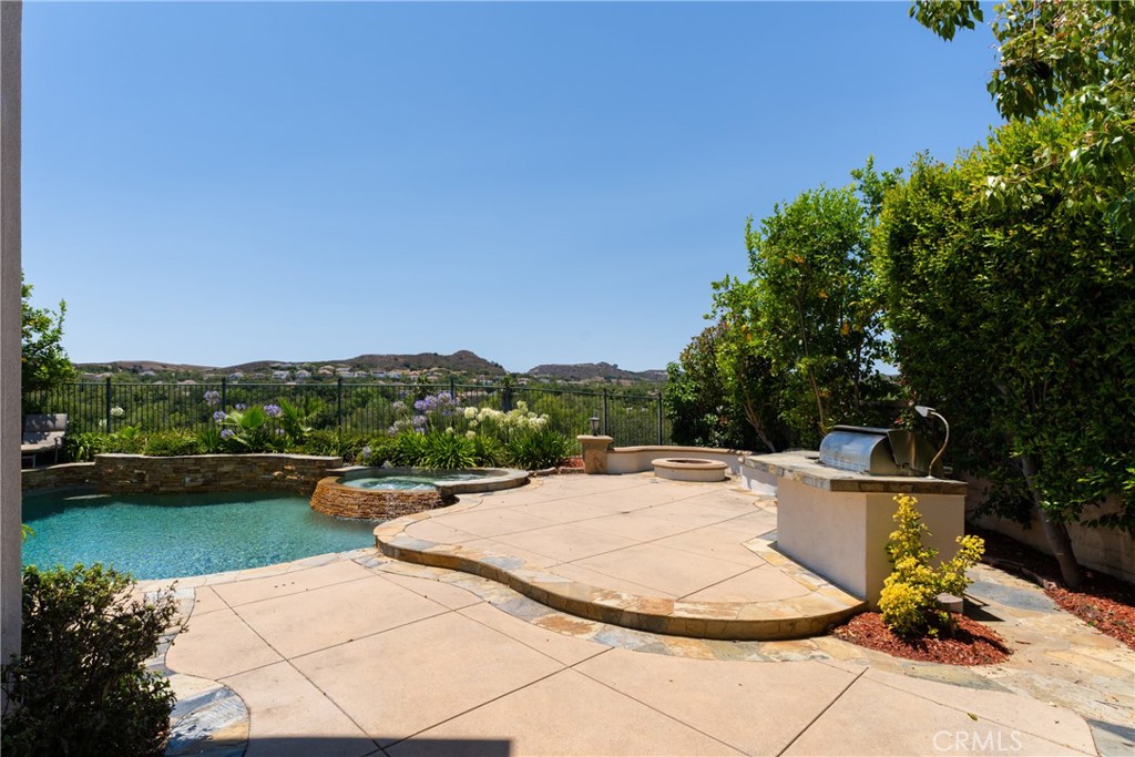 5 Douglass Drive