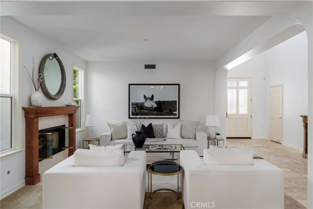 5 Douglass Drive