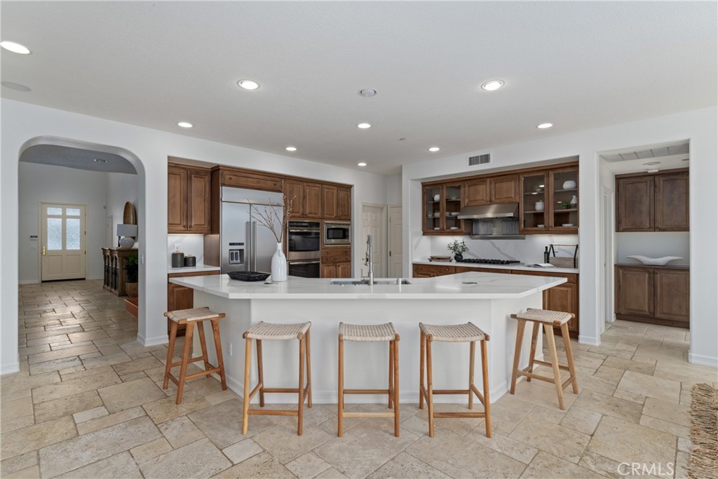 5 Douglass Drive
