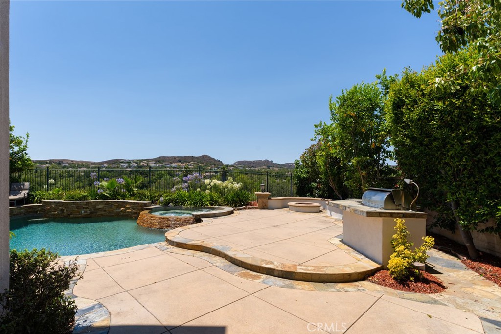5 Douglass Drive