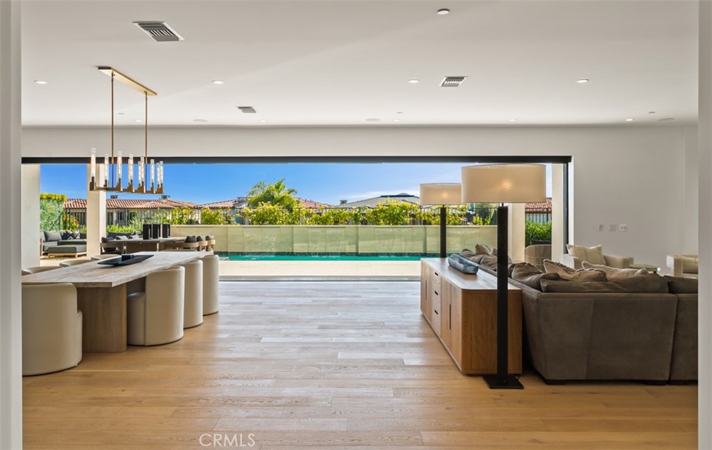 75 Ritz Cove Dr.