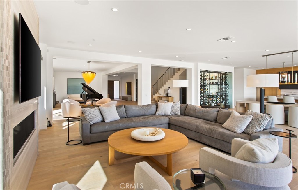 75 Ritz Cove Dr.