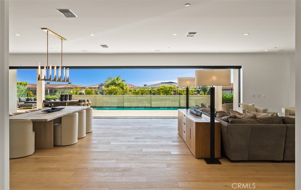 75 Ritz Cove Dr.