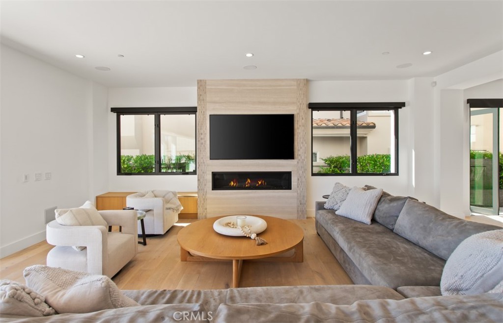 75 Ritz Cove Dr.