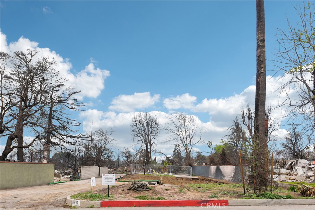 3211 Fair Oaks Avenue