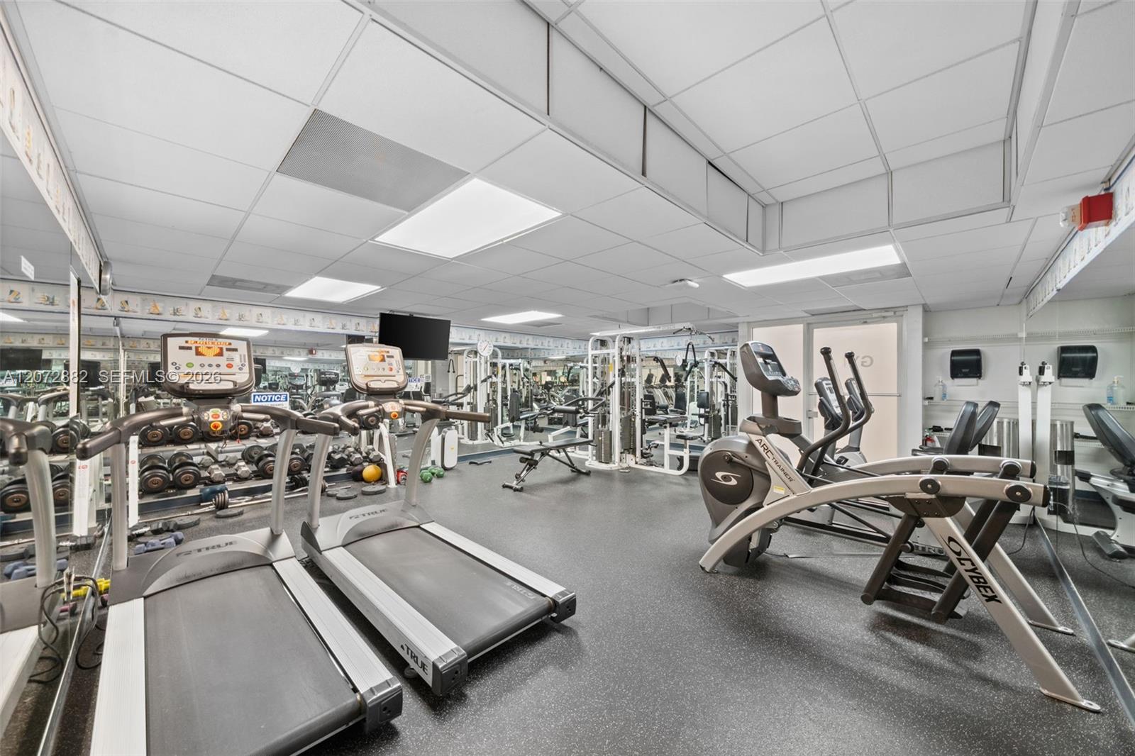 2899 Collins Avenue 1624