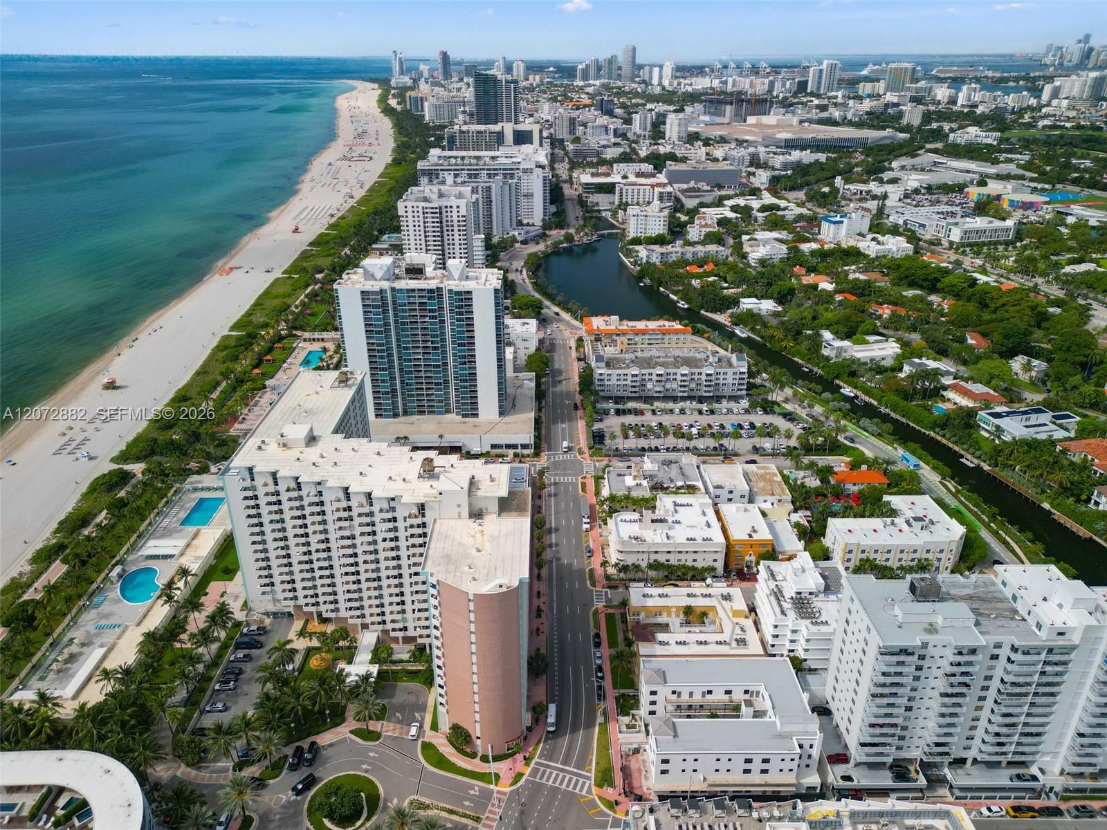 2899 Collins Avenue 1624