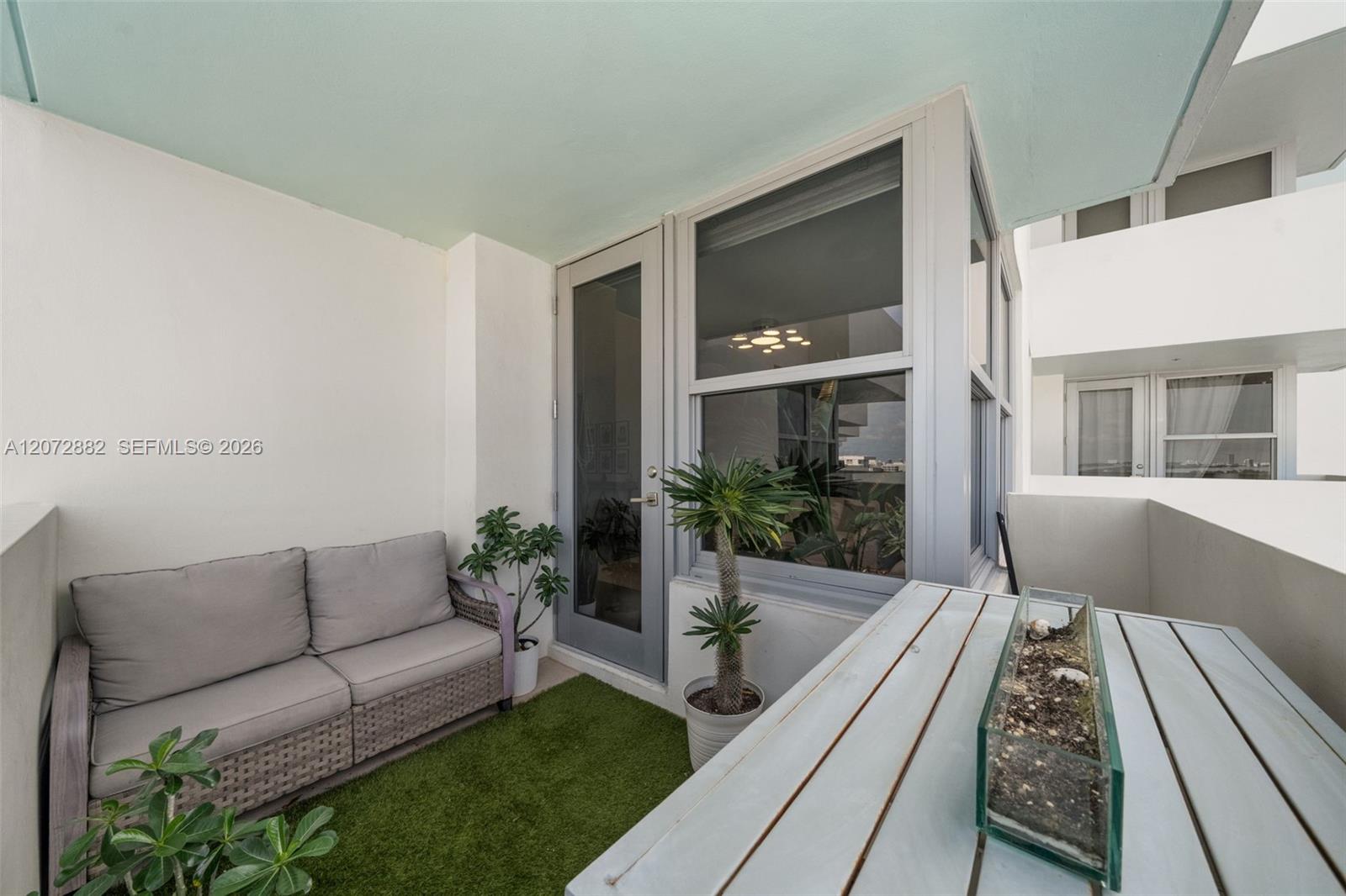 2899 Collins Avenue 1624