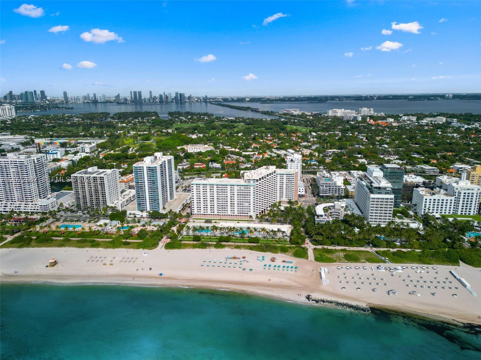 2899 Collins Avenue 1624