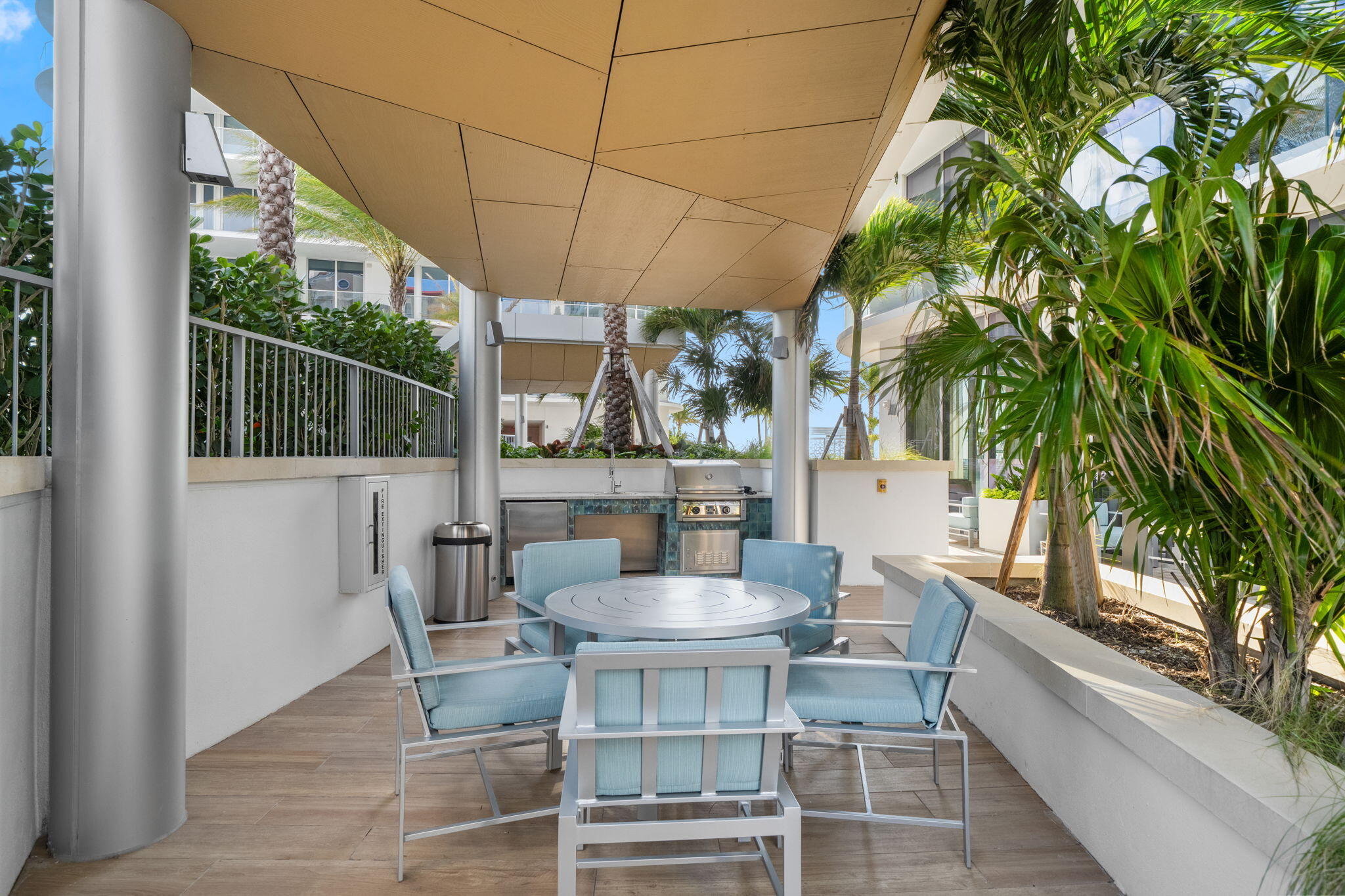 151 N Seabreeze Boulevard 1504