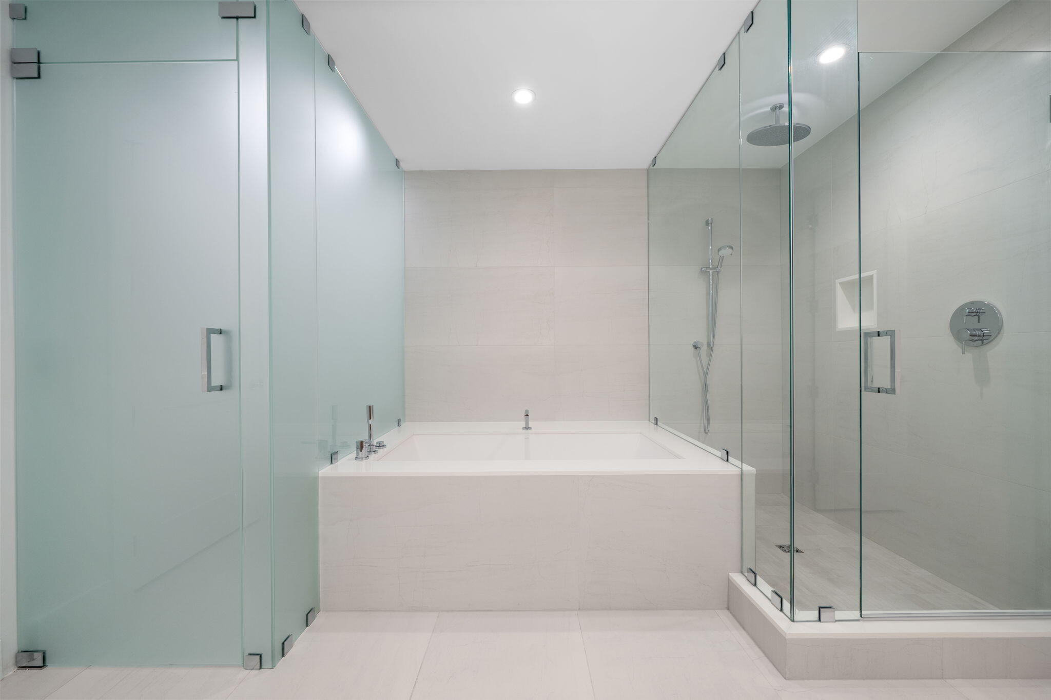 151 N Seabreeze Boulevard 1504