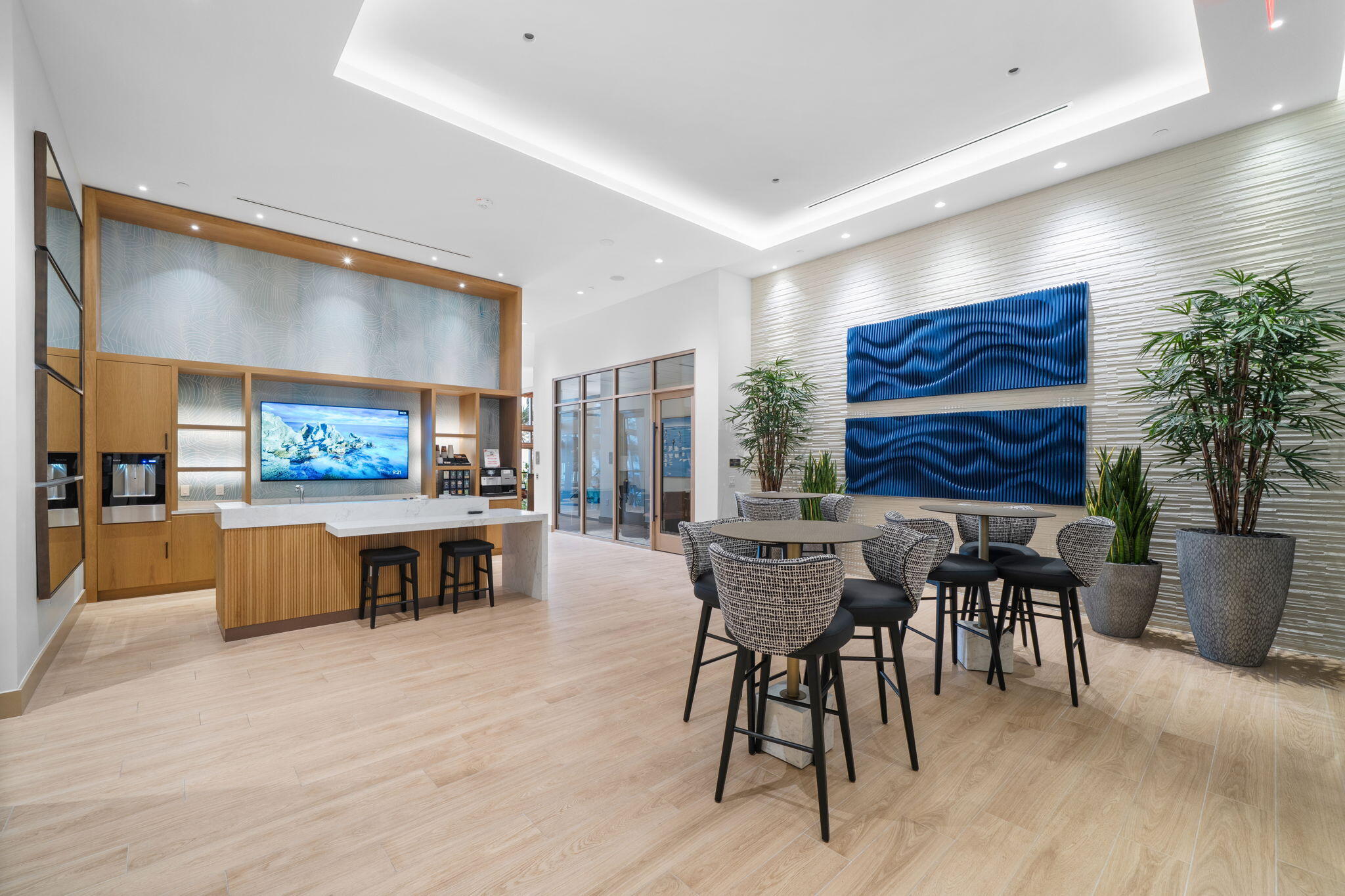 151 N Seabreeze Boulevard 1504