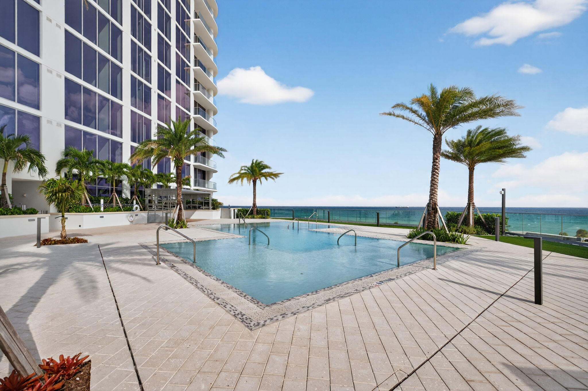 151 N Seabreeze Boulevard 1504