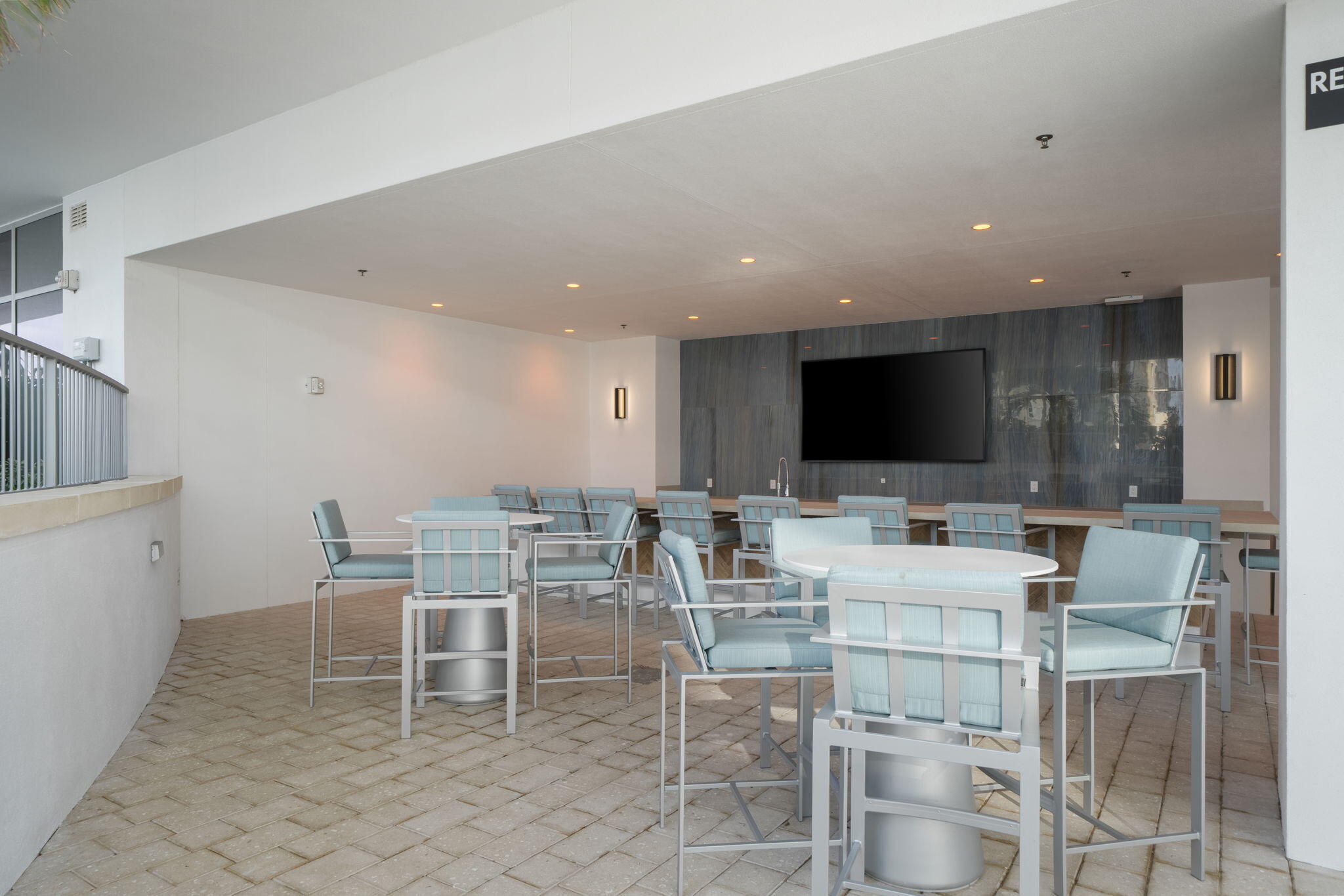 151 N Seabreeze Boulevard 1504