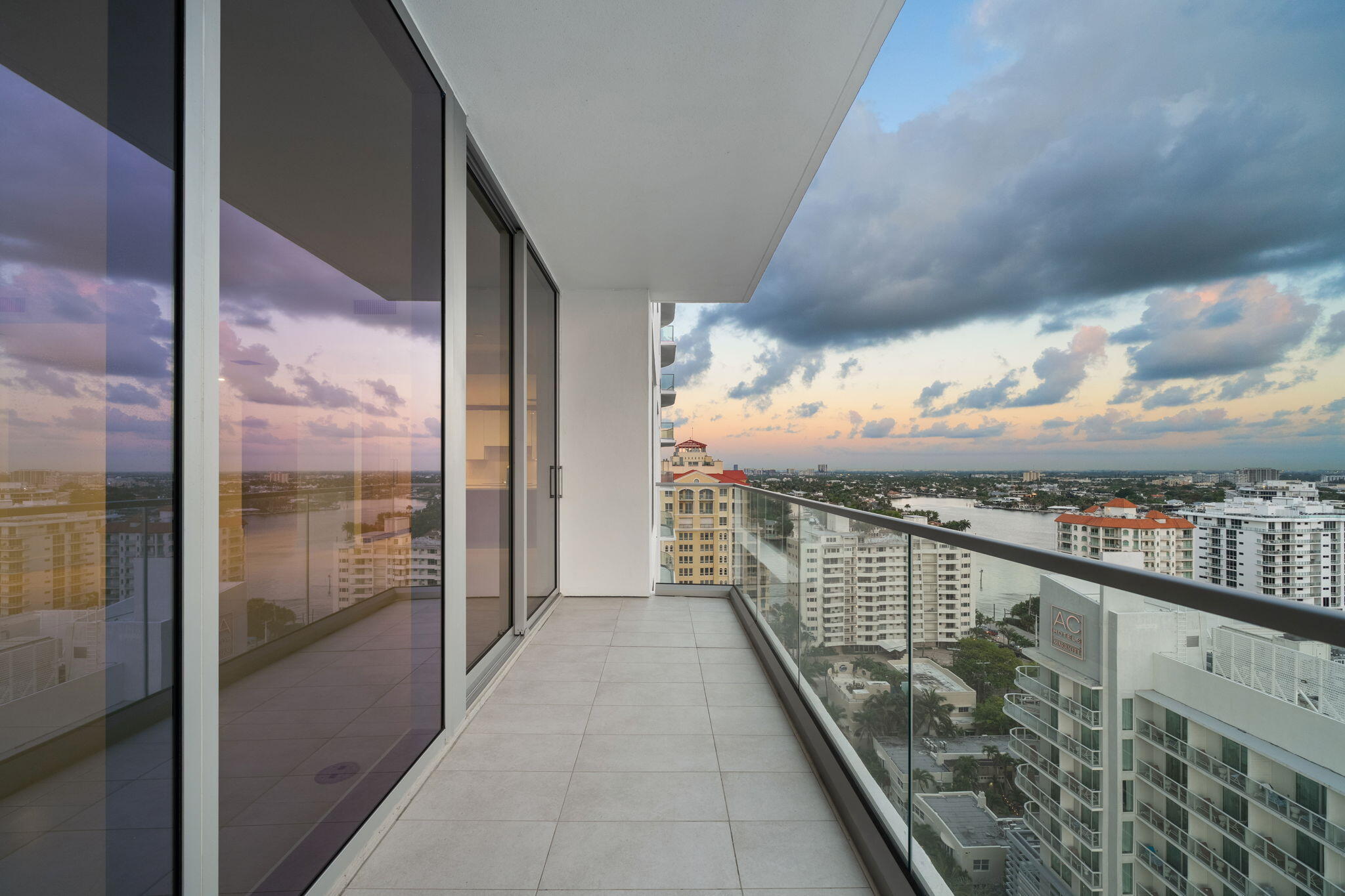 151 N Seabreeze Boulevard 1504