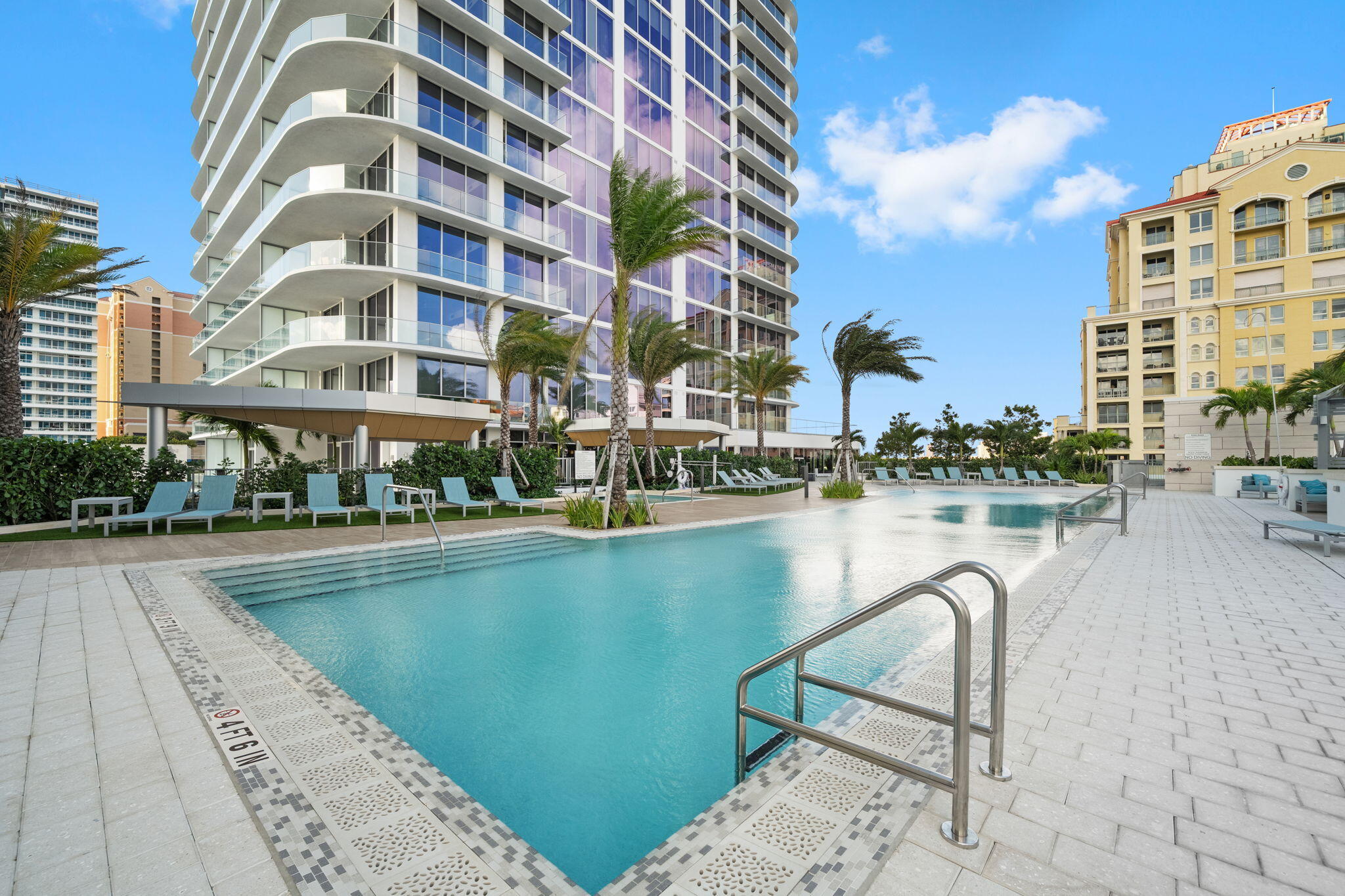 151 N Seabreeze Boulevard 1504