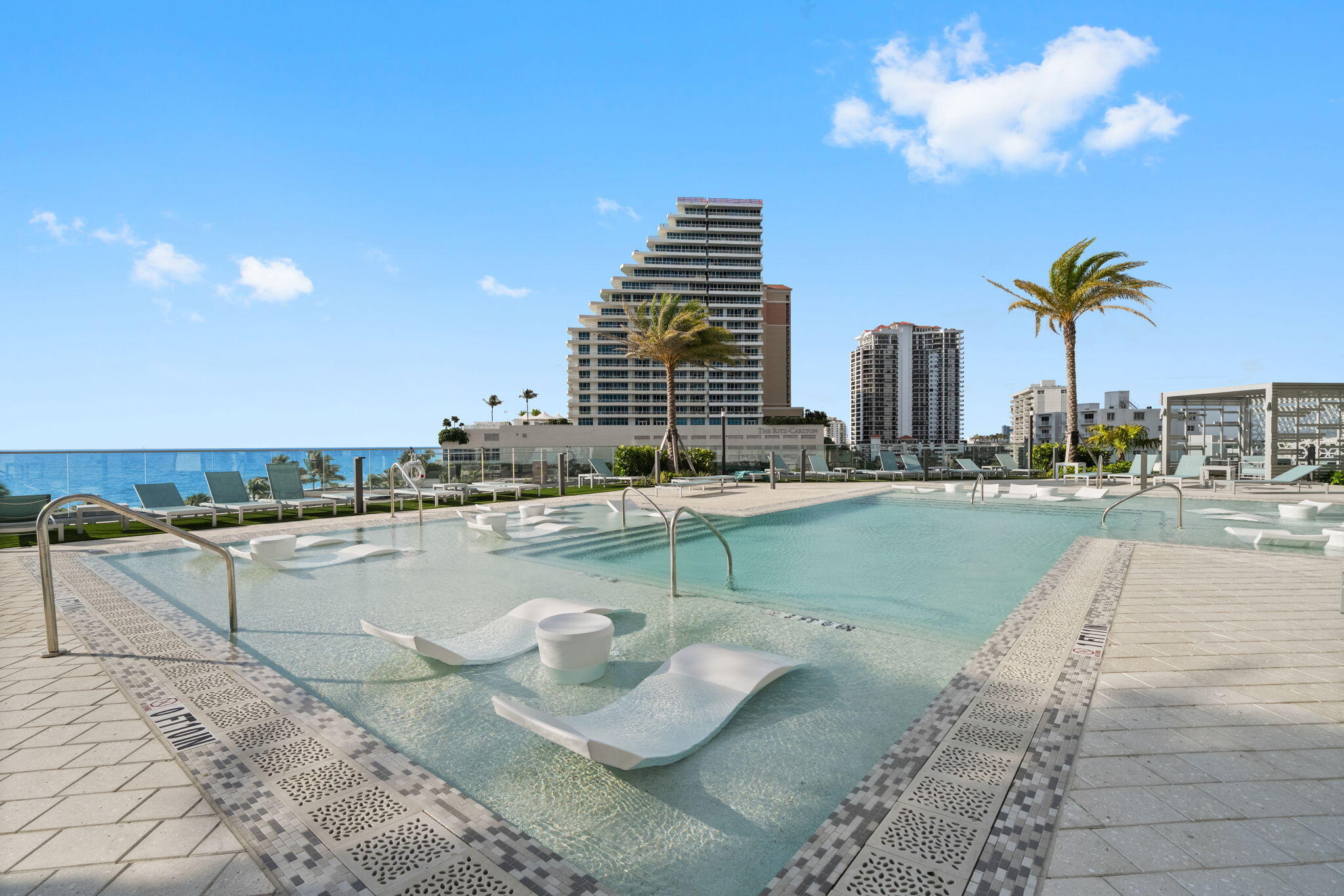 151 N Seabreeze Boulevard 1504