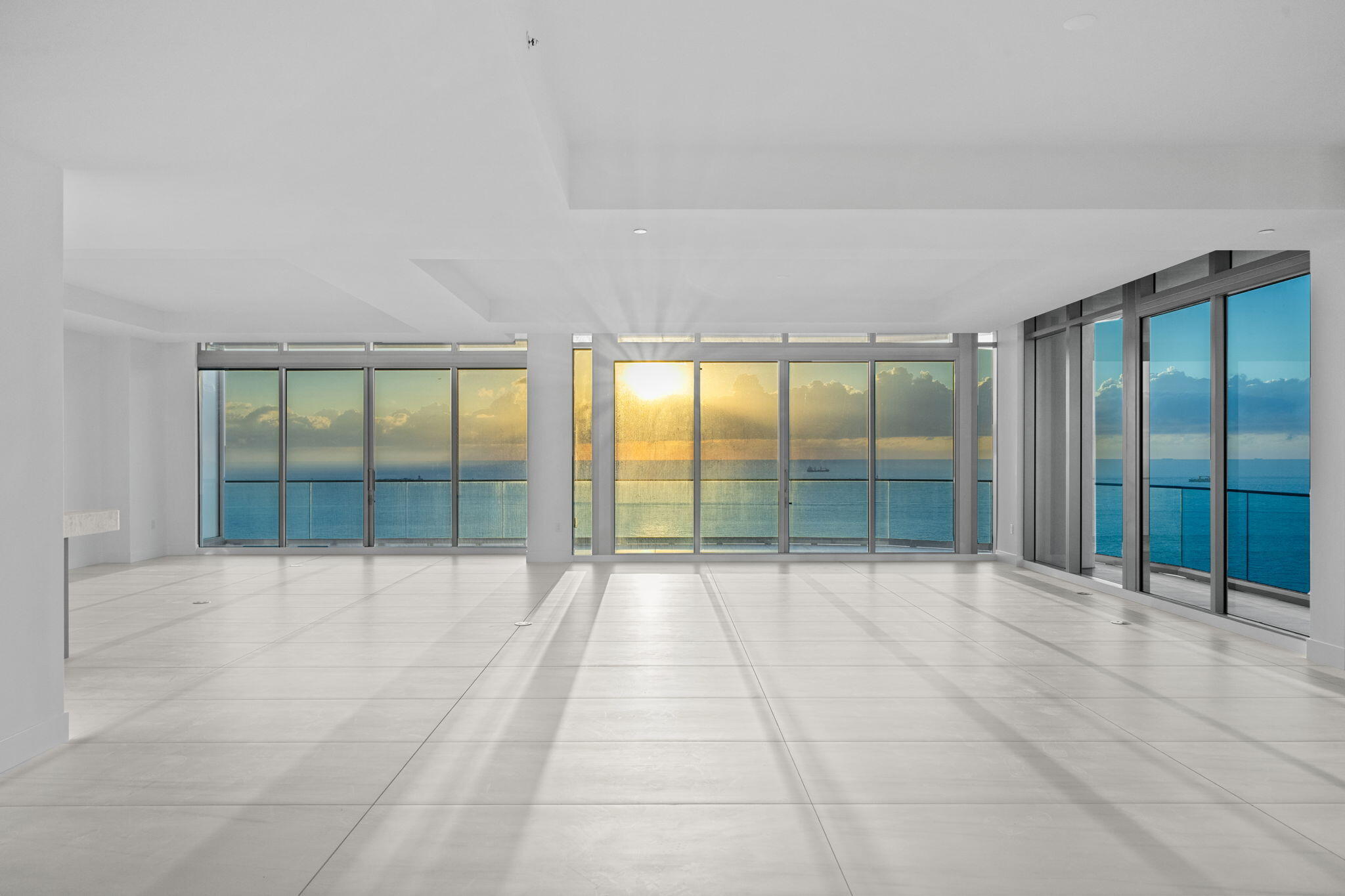 151 N Seabreeze Boulevard Ph2601-e