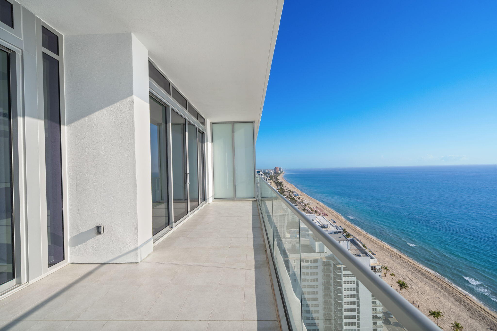 151 N Seabreeze Boulevard Ph2601-e