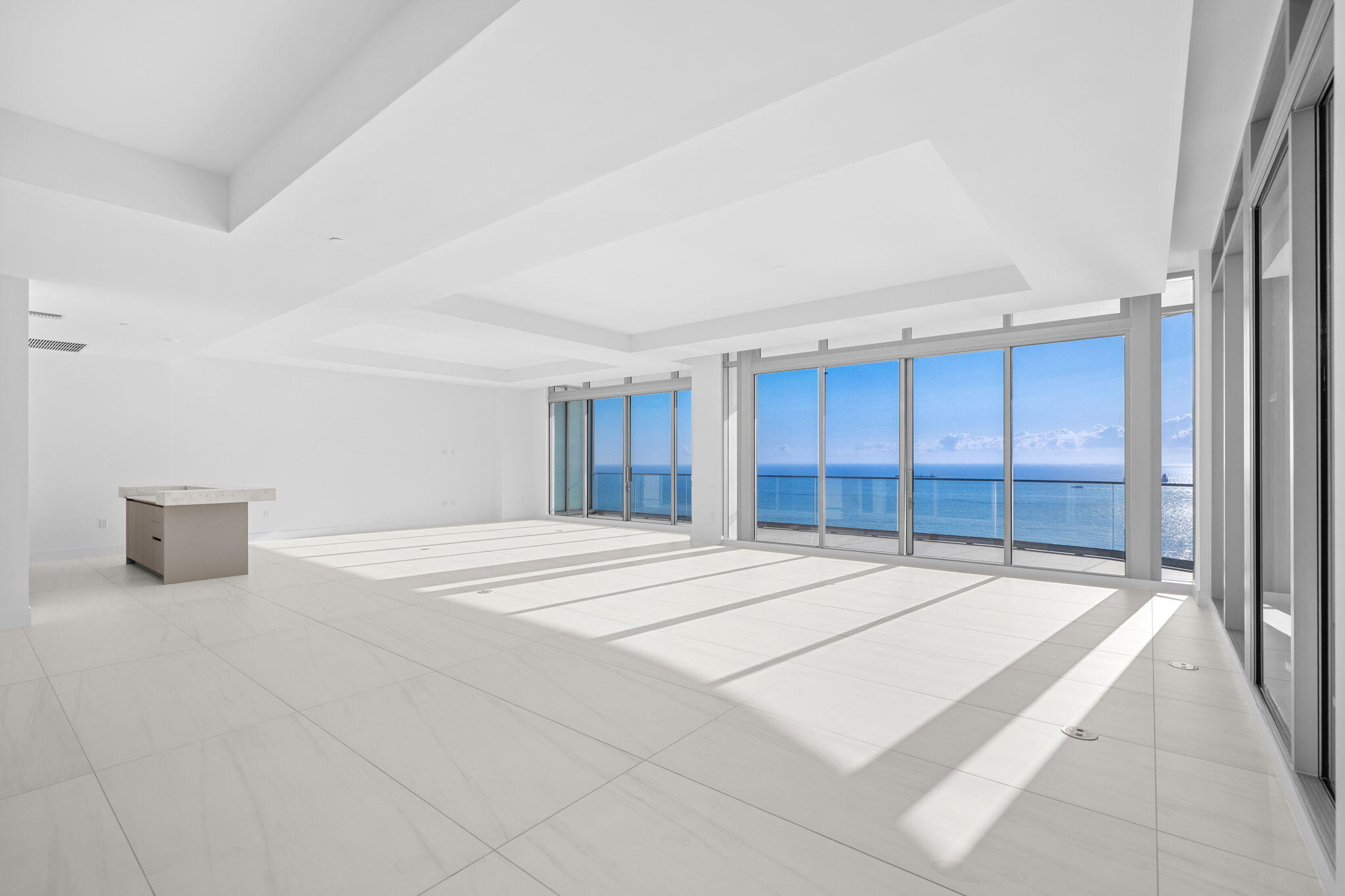 151 N Seabreeze Boulevard Ph2601-e