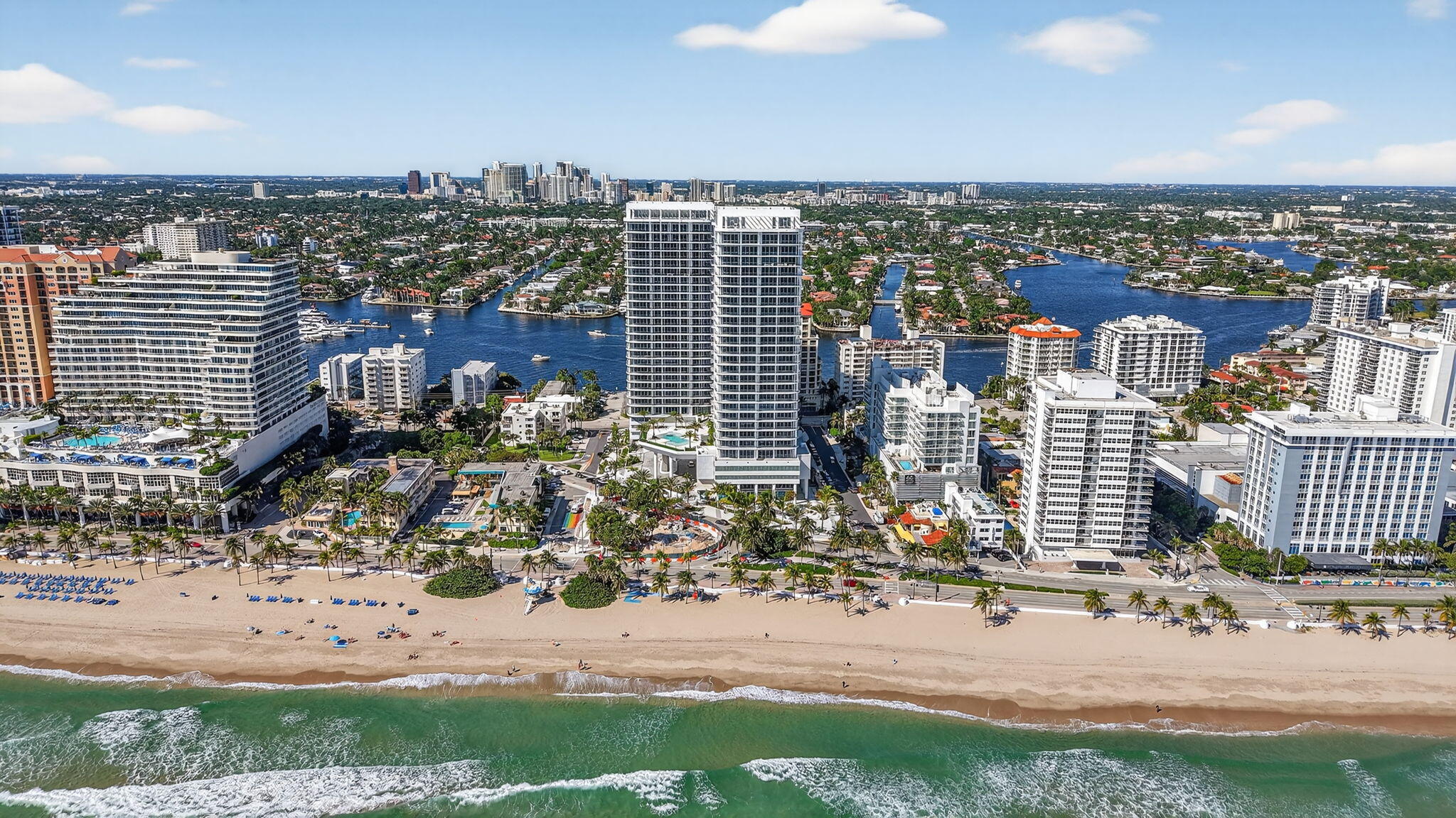 151 N Seabreeze Boulevard Ph2601-e