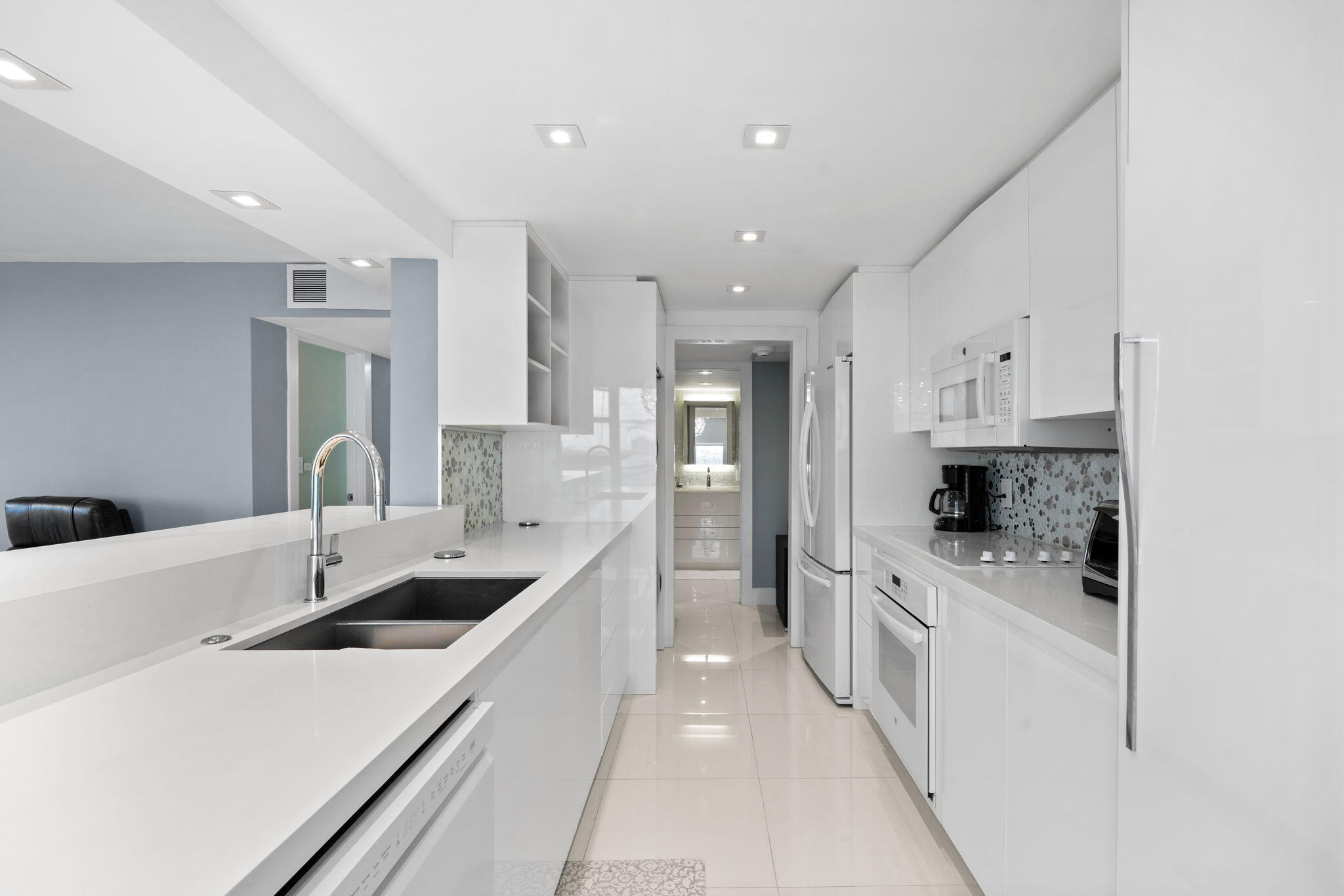 1620 S Ocean Boulevard 16-h, Lauderdale-By-The-Sea Unit: 16-h