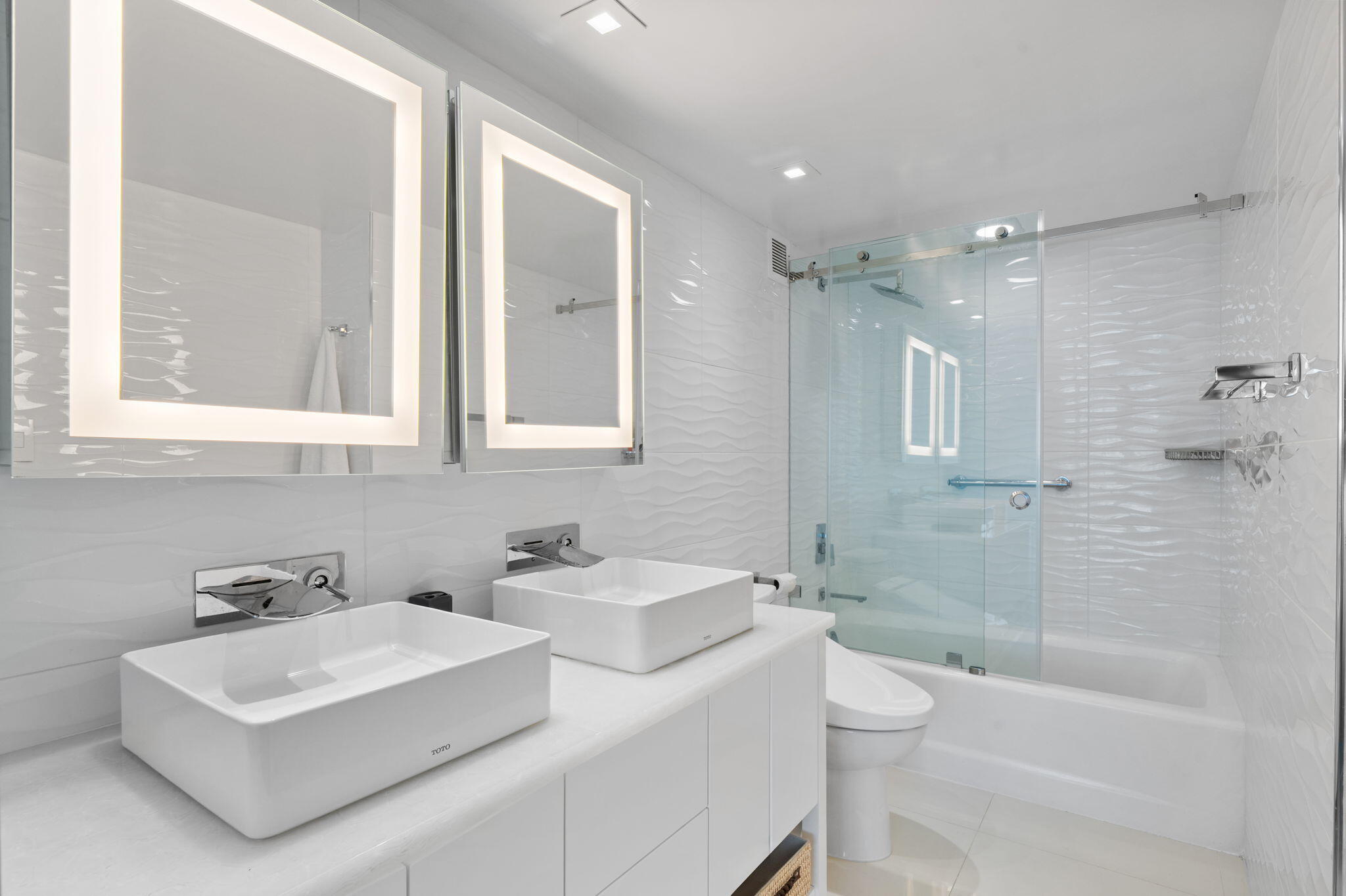 1620 S Ocean Boulevard 16-h, Lauderdale-By-The-Sea Unit: 16-h