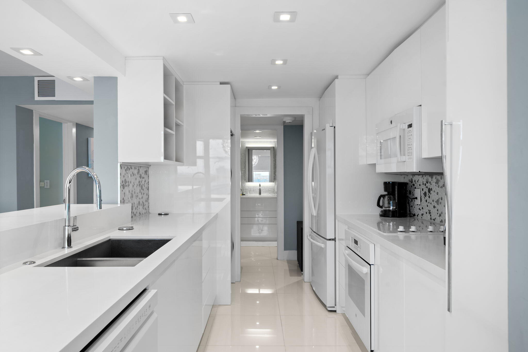 1620 S Ocean Boulevard 16-h, Lauderdale-By-The-Sea Unit: 16-h