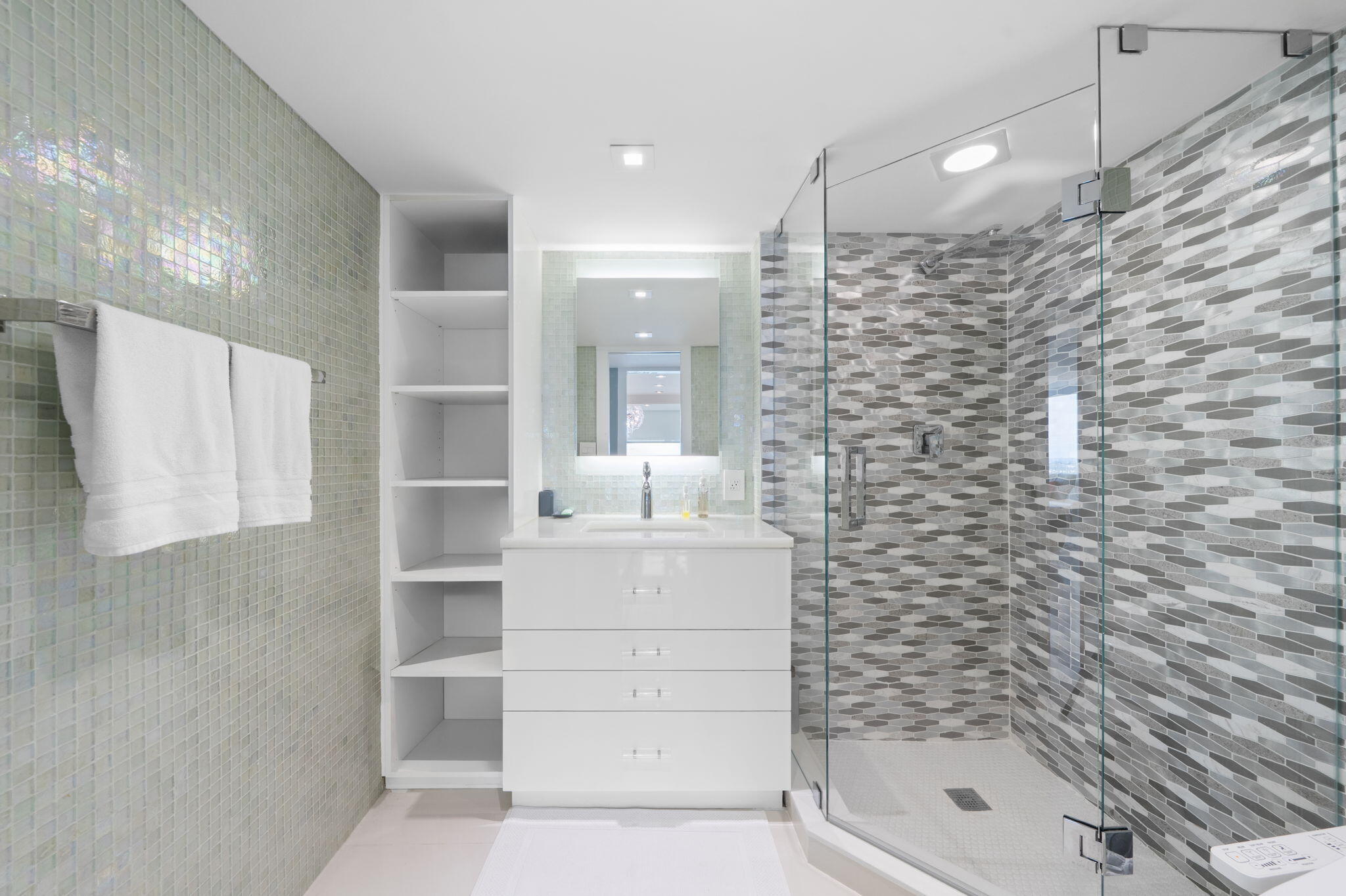 1620 S Ocean Boulevard 16-h, Lauderdale-By-The-Sea Unit: 16-h