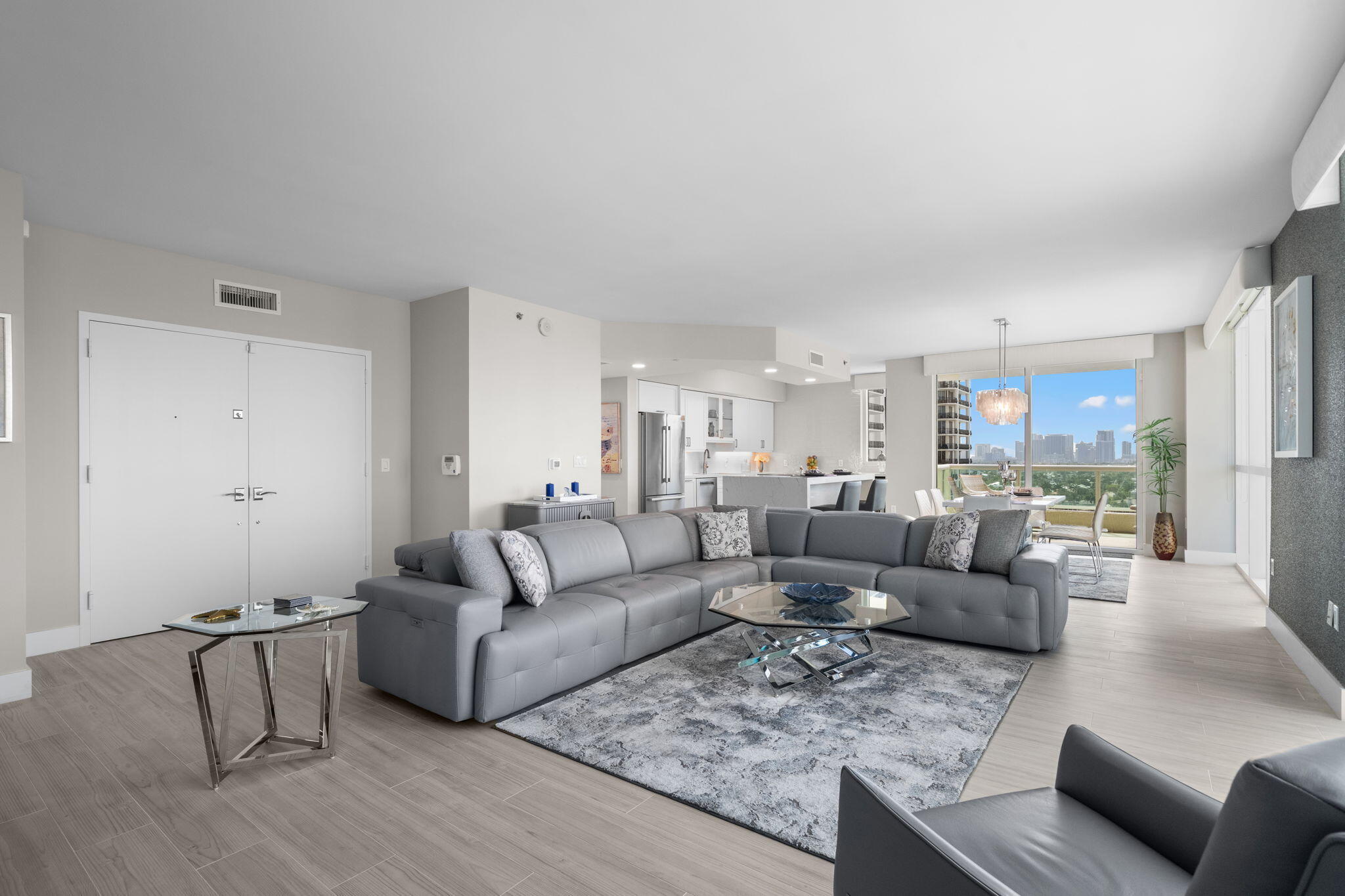 101 S Fort Lauderdale Beach Boulevard Unit: 1406