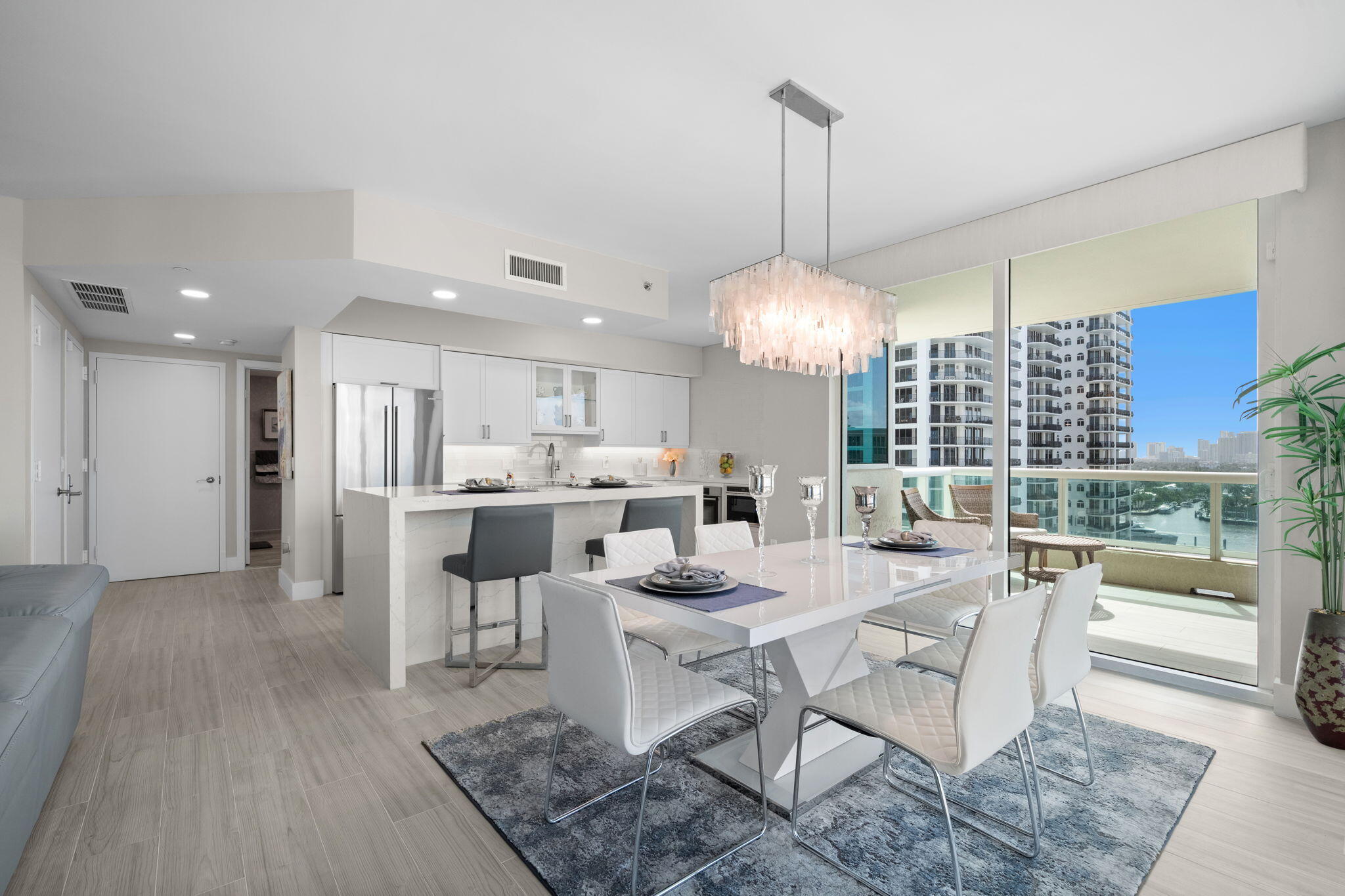 101 S Fort Lauderdale Beach Boulevard Unit: 1406