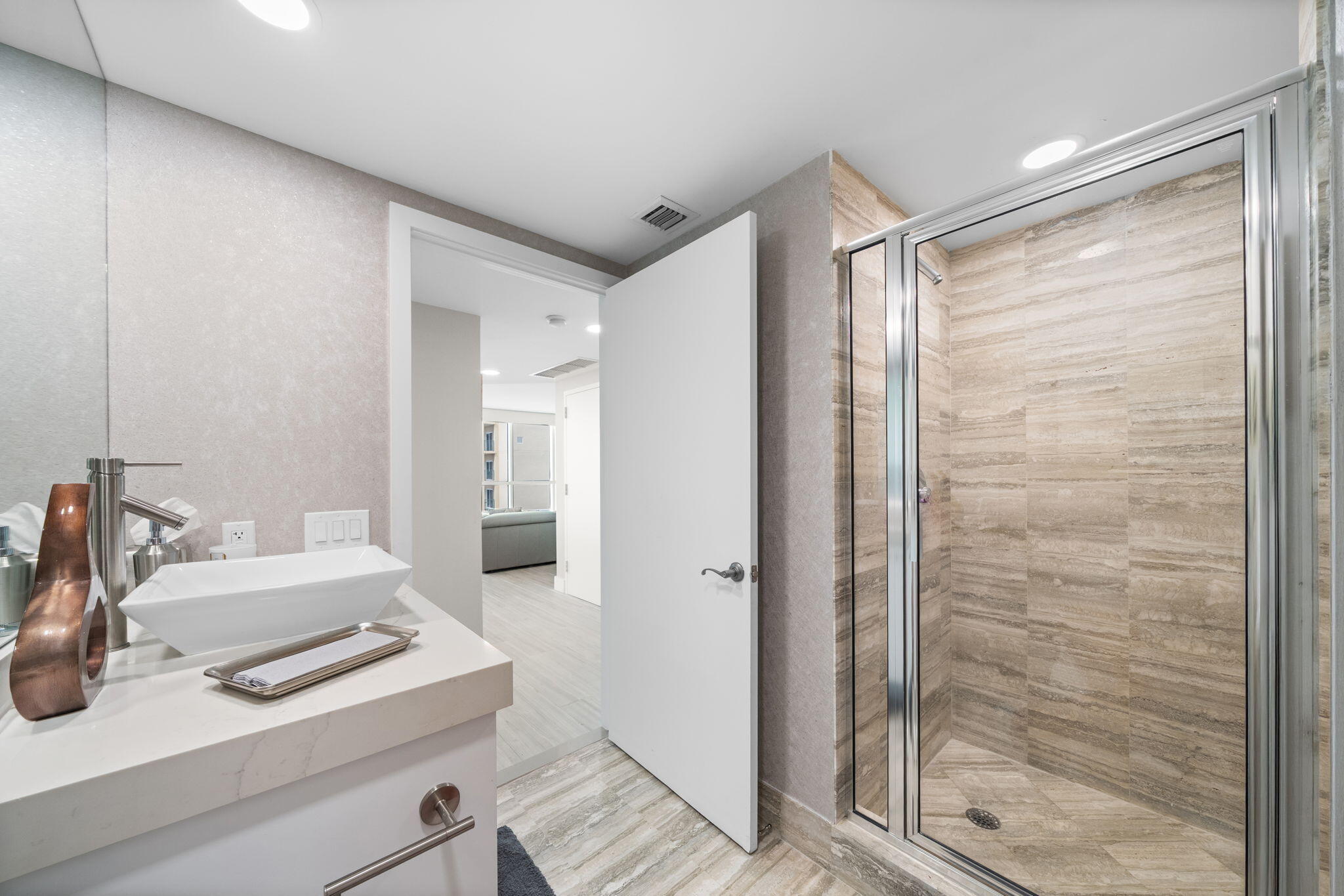 101 S Fort Lauderdale Beach Boulevard Unit: 1406