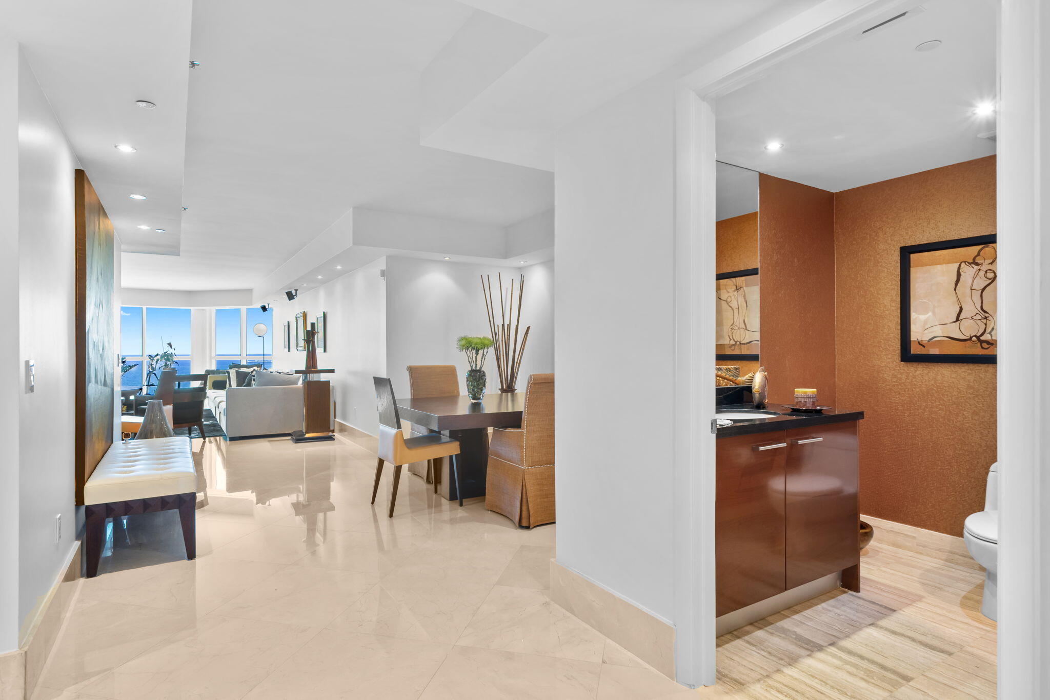 101 S Fort Lauderdale Beach Boulevard Unit: 2004