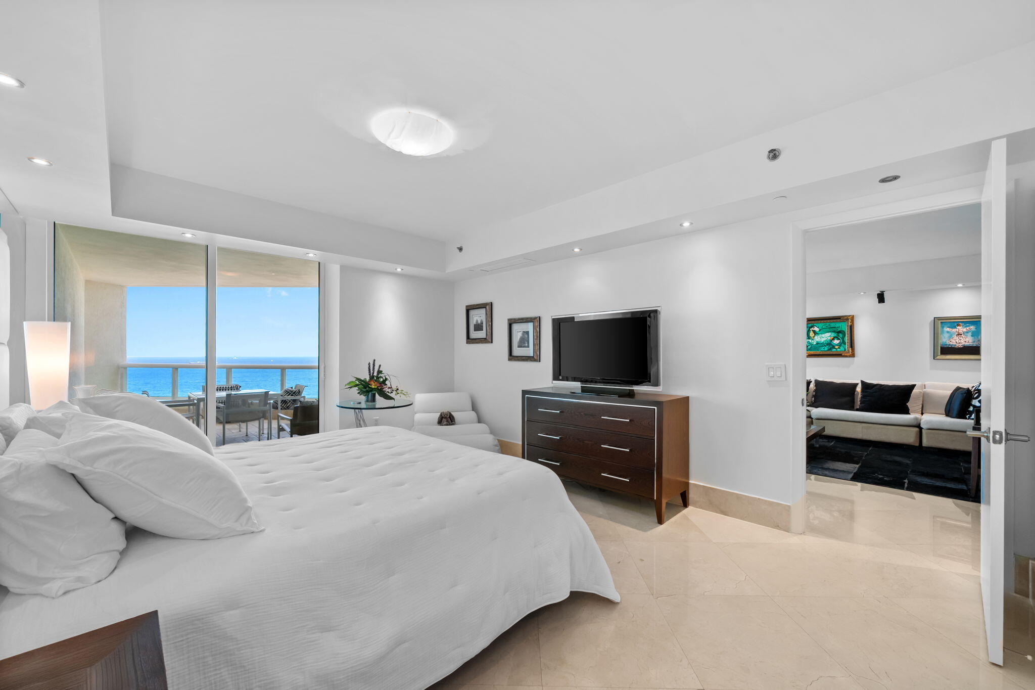 101 S Fort Lauderdale Beach Boulevard Unit: 2004