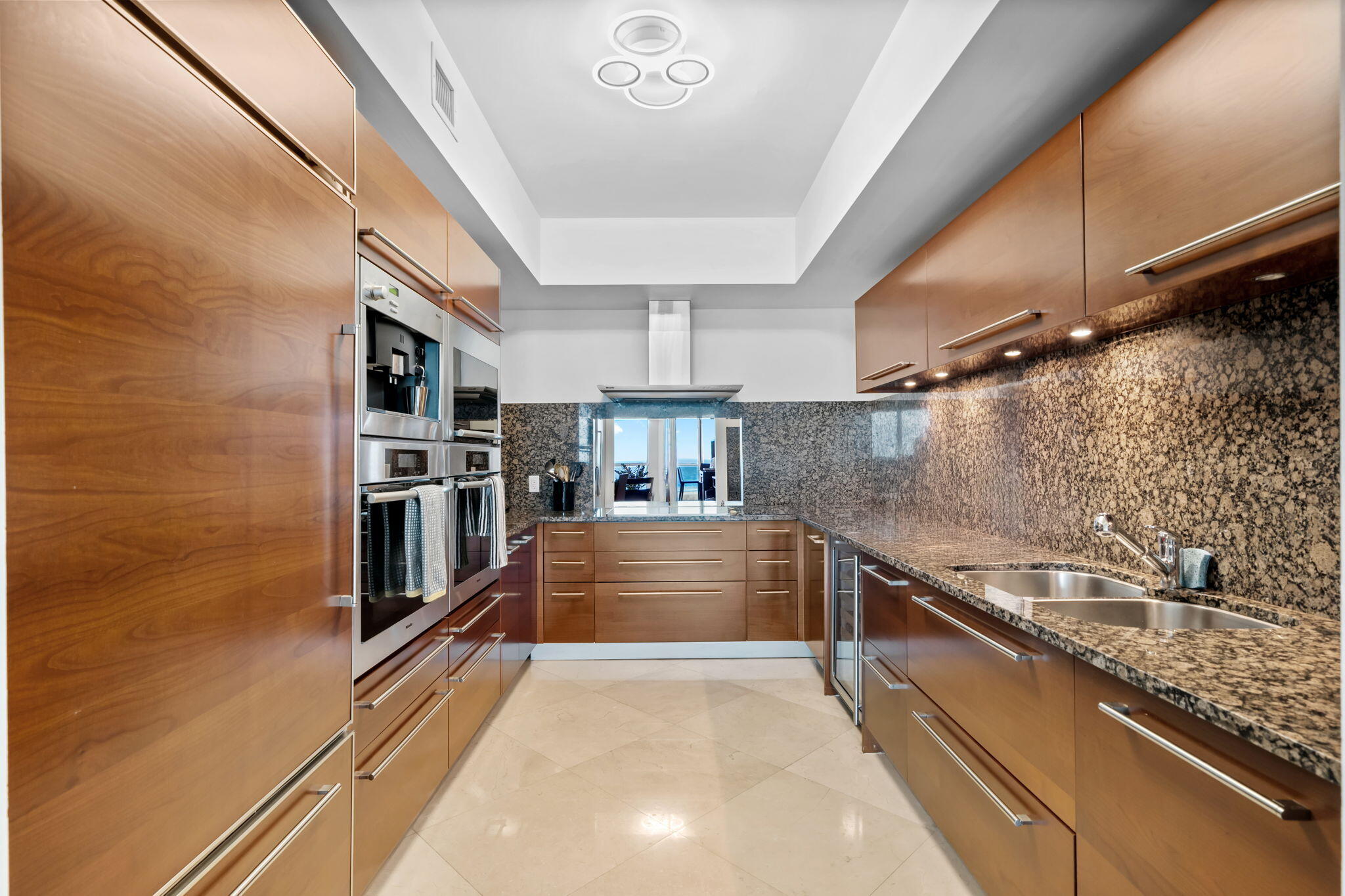 101 S Fort Lauderdale Beach Boulevard Unit: 2004