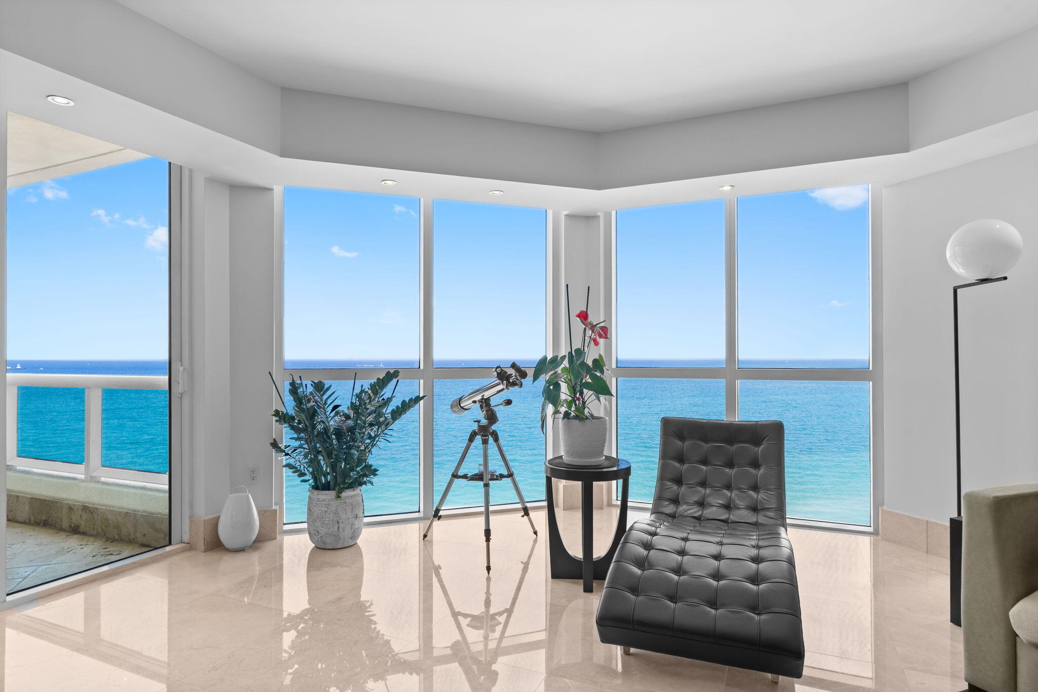 101 S Fort Lauderdale Beach Boulevard Unit: 2004