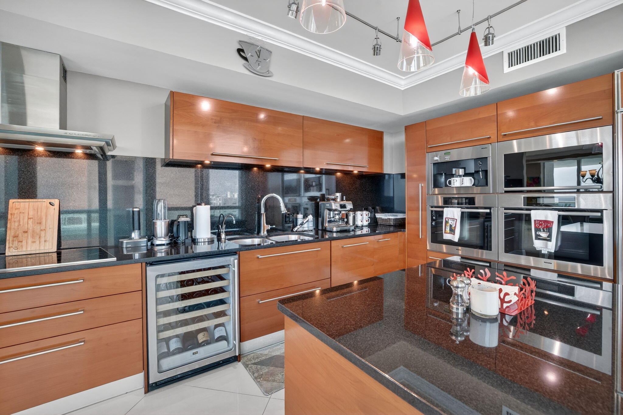 101 S Fort Lauderdale Beach Boulevard Unit: 905